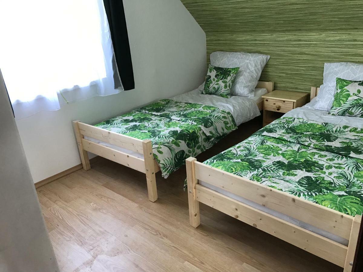 Rozsavoelgy Apartman بالاتوليلّي المظهر الخارجي الصورة