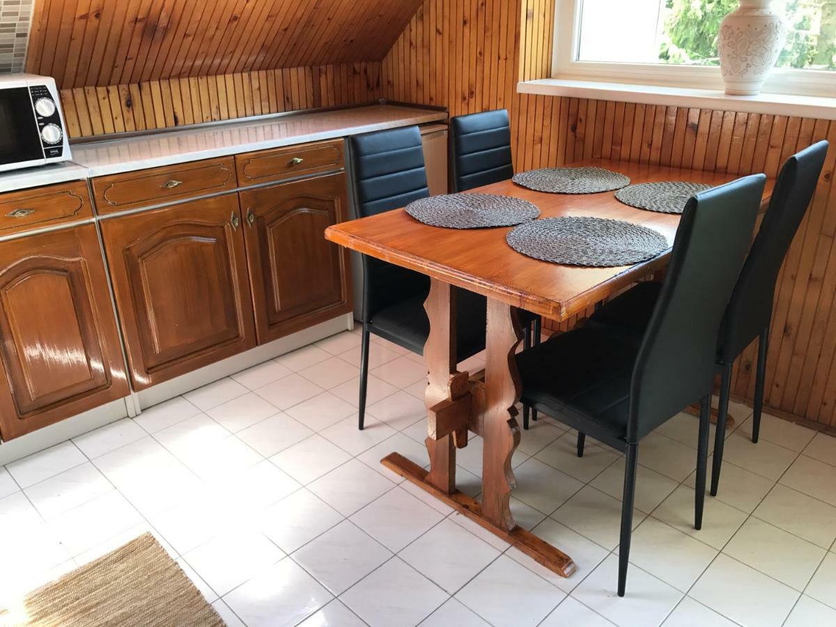 Rozsavoelgy Apartman بالاتوليلّي المظهر الخارجي الصورة
